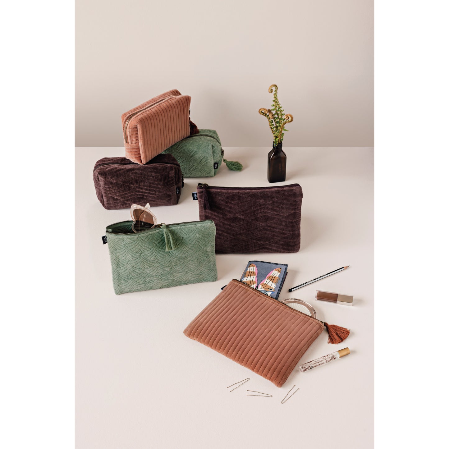 Jade Quilted Velvet Flat Pouch