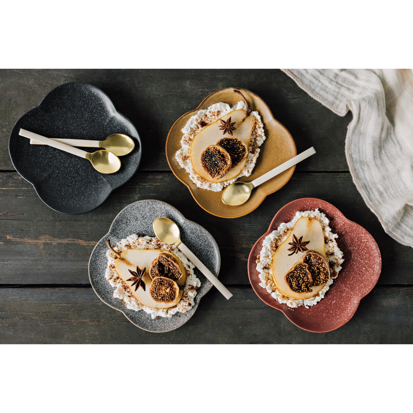Roselle Plates Set of 4 assorted