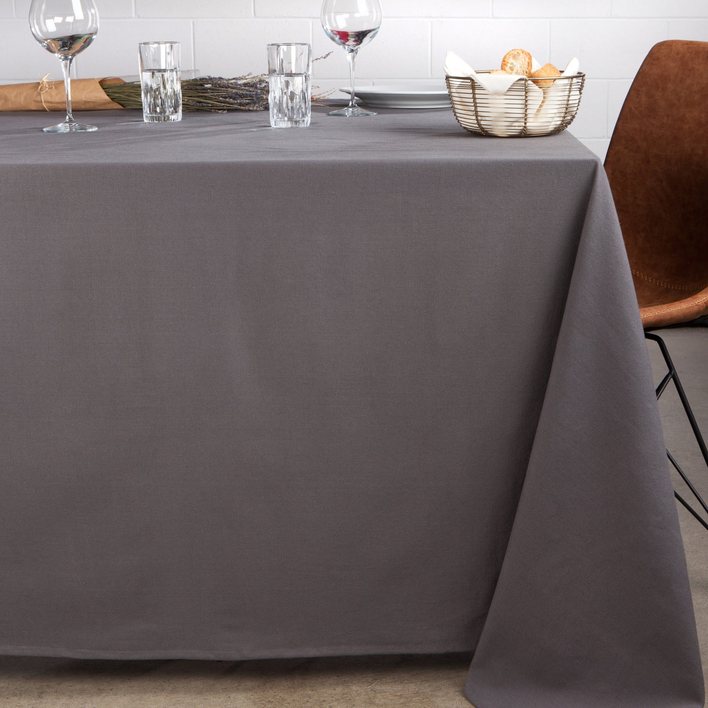 Spectrum Tablecloth Charcoal 60 x 90 inch