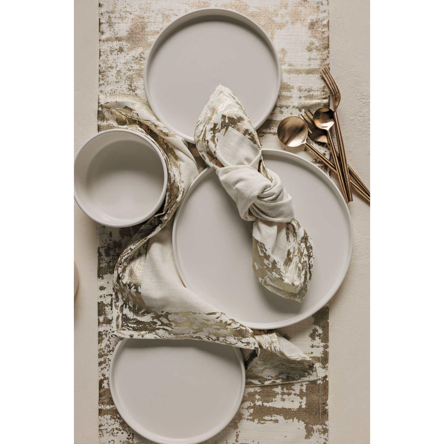 Gold Glimmer Table Runner