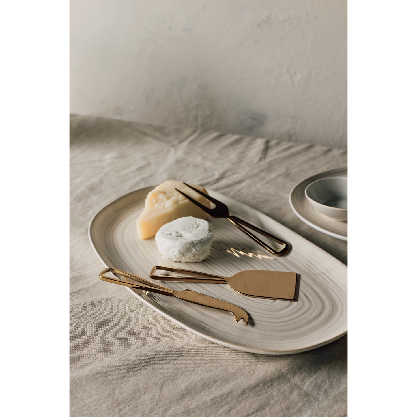 Aquarius Oyster Oval Platter 15 Inch