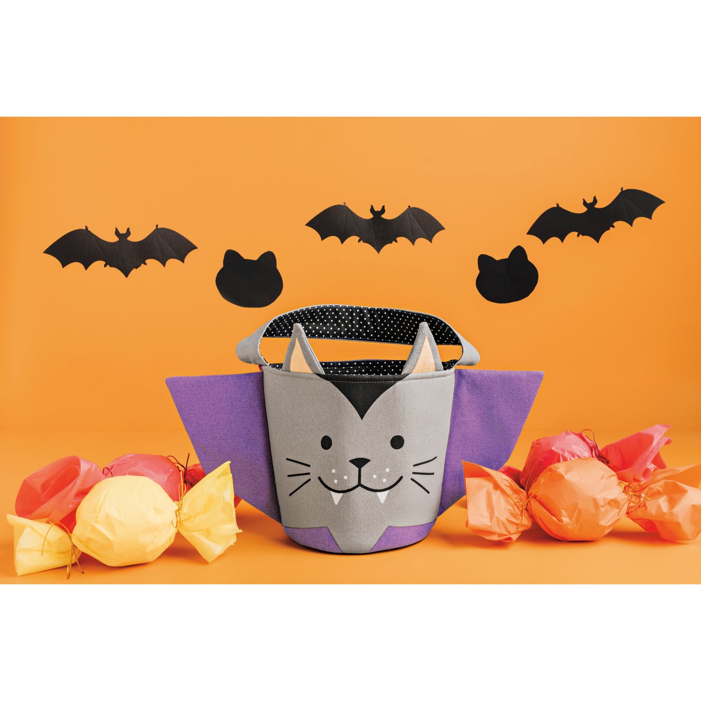 Hallows' Eve Count Catula Candy Halloween Bucket